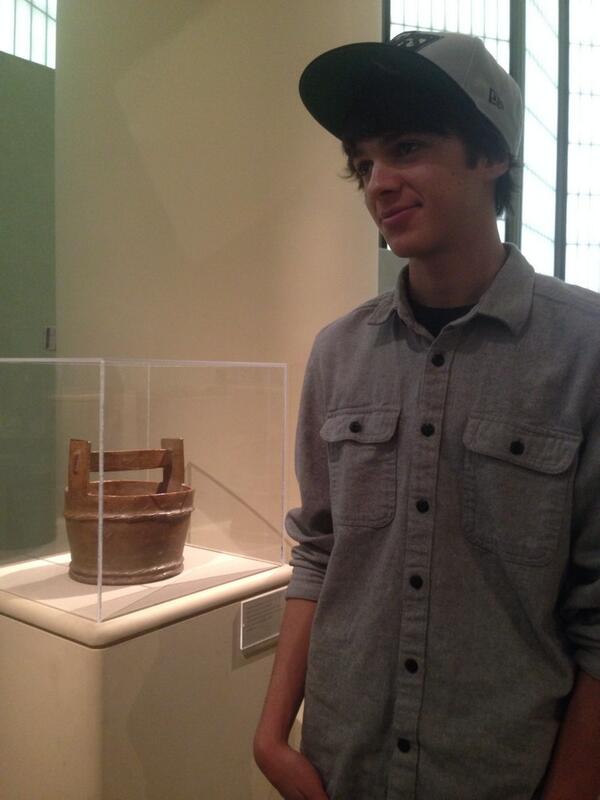 BrentRivera's tweet photo. My face when I am in a museum #boring http://t.co/xLYSabEJTS