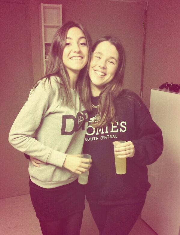 paulasaura's tweet photo. @marinacarret26 http://t.co/41wwdccUSR