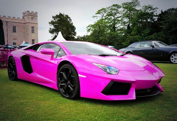 CarsFromEarth's tweet image. Girls ?