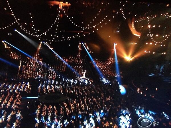 ELLEmagazine's tweet photo. Simply stunning. 👏👏👏 #Grammys #Pink http://t.co/jATssMUgNu