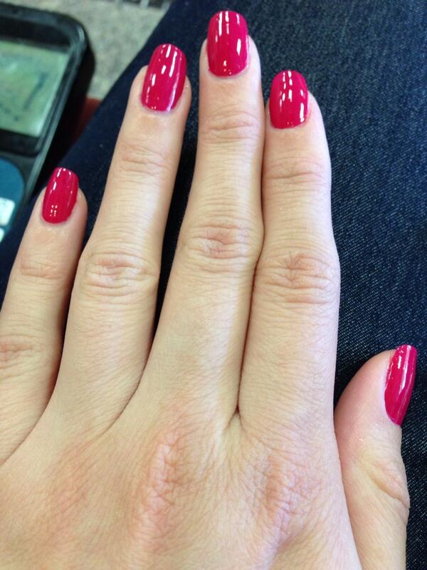 deekelley53's tweet image. Matching nails! #prettymani @TripelBarrel