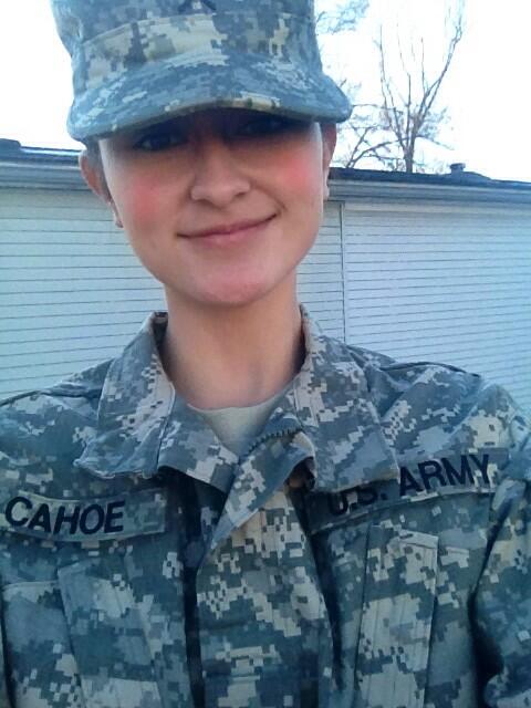 cahoe_jamie's tweet image. First day of drill and I still have a smile on my face :) lol #HardLifeComesNextMonth #PT #GoodForYouGoodForMe 😊😊😊