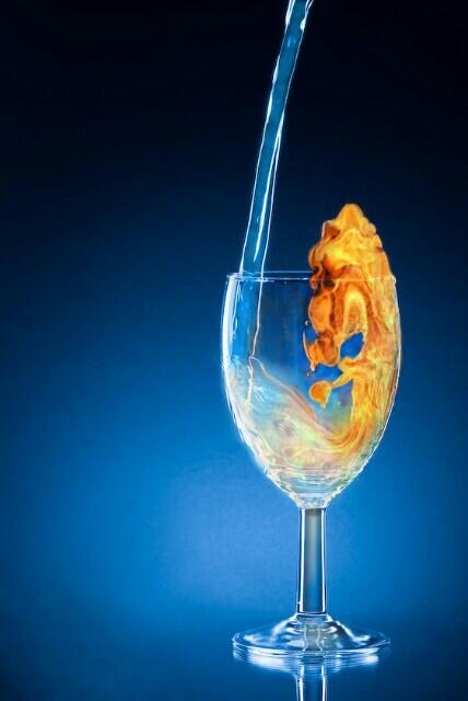 A kind caress, a lingered thought and water ignites in flame. #SeductiveSunday <a href="/FiresofPire/">Aube Feu</a>