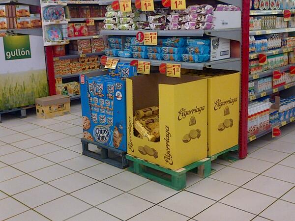 En los Supermercados Simply de toda España, cabecera de pasillo ELGORRIAGA