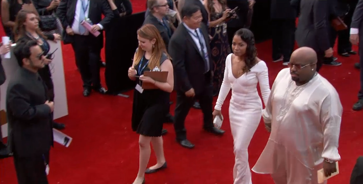 Be8kJdsCYAELAYz.png:large