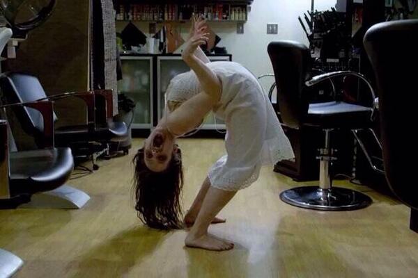 Erickaveli's tweet photo. here's a picture of lorde performing tonight! http://t.co/zflvL9BFvm