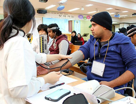 신천지 마태지파, 외국인 의료봉사 현장 가보니... 
shinmoongo.net/sub_read.html?…