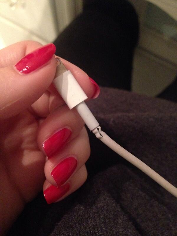 elisebrigandi's tweet image. That's a bad sign #brokenagain