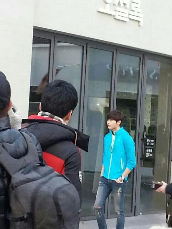 140127 ASICS - Lee Jong Suk cr.Kkwang_world