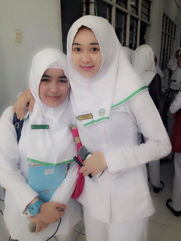 Ngurus proposal lagi 😂kanan kiri