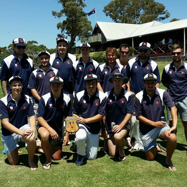 DarcyTFranklin's tweet photo. Cricket Willow Shield - Carngham CC 1/74 d VRI Delacombe CC 70 all out #crocnation http://t.co/6cMWG3gJqF