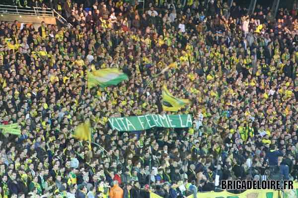 tribunes_foot's tweet photo. #FCNSDR kita ferme la #FCN #FCNantes #Kita #Banderole #BL99 #TL84 #Ultras #Beaujoire http://t.co/e58sKrEdzX