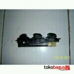 bandaraki's tweet photo. Saklar power window toyota starlet dpn kanan.kondisi msh oke.minat call 081703700972 http://t.co/NcdNQqmP3R