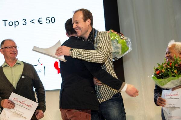 HerenDineren's tweet photo. Nog eentje dan om het af te leren: @Jachtwijnen @Freakster23 @olaf_vdberg winnen Gastvrijheids Award 2014! http://t.co/R84ErLskEV