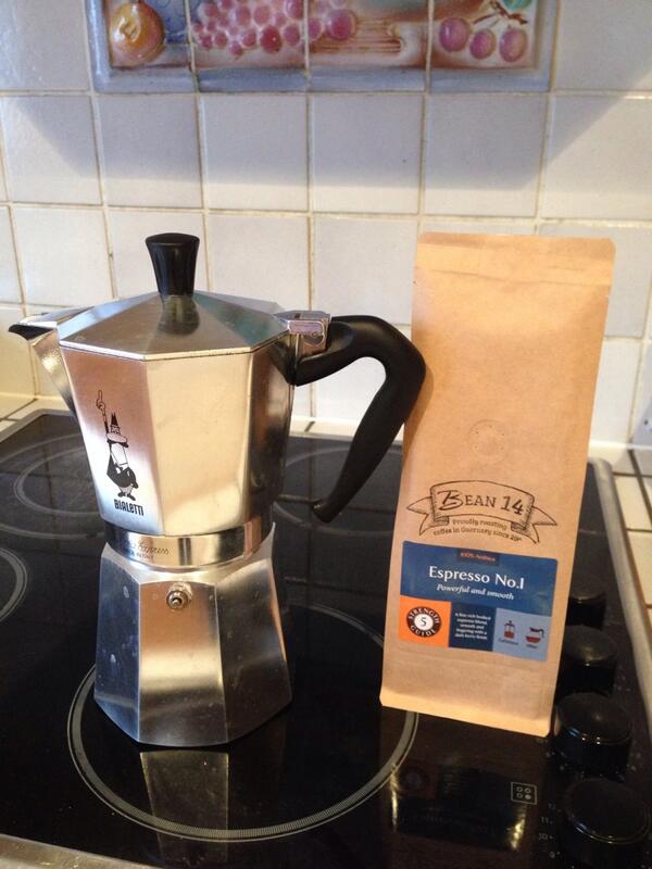 Bean14_coffee's tweet photo. Whats you belnd of choice in the morning?? http://t.co/eb9JrFejk0