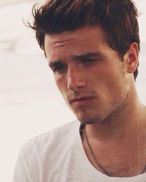 joshiwgdr's tweet photo. Don't let me go 'cause I'm tired of feeling alone http://t.co/pdvCTQ4ONI