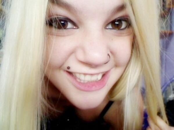 Hooy estoy haappyyyyy!! y conectada a mi webcam http://t.co/hFpIGjbkjF :$ http://t.co/mjAdCmBtla<a href="/tag/webcamtoy"class="tags"><span>#webcamtoy</span></a>