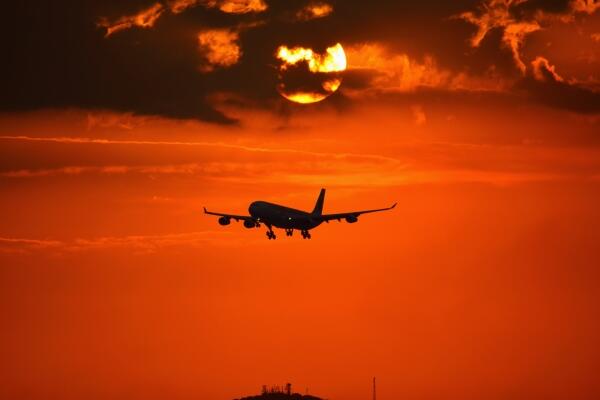 AirbusCareers's tweet photo. "You are the sunshine of my life"
2013 #ThroughYourEyes by C. Vajgel http://t.co/sfClA5DkXI #avgeeks #airbusgroup http://t.co/0EHSjbrRfO