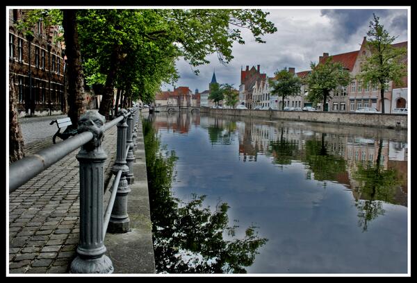 vikingu_ES's tweet photo. #Oferta 6 noches mágicas en #Bruselas, Brujas y Gante por 499€! Incluye vuelos y tren! http://t.co/P4SJSFUuwH http://t.co/gVs2Uzfmnk