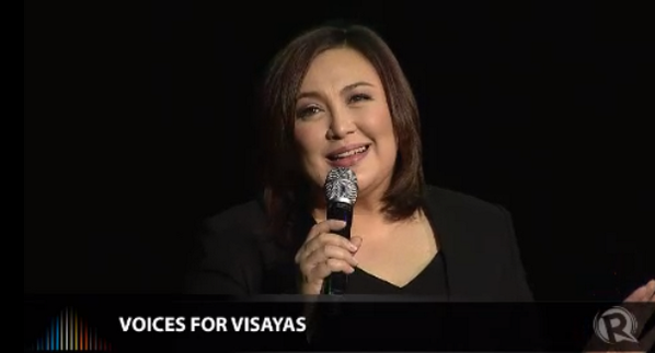 rapplerdotcom's tweet image. Sharon Cuneta singing &quot;Smile&quot; on Voices for Visayas rappler.com/video/specials… #HelpPH