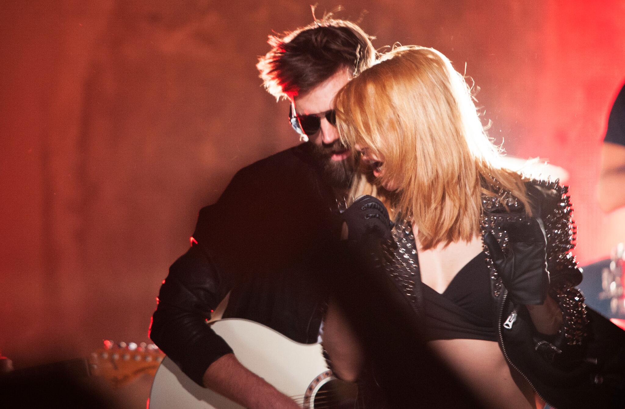 BeBecsdCYAAAPDm.jpg:large