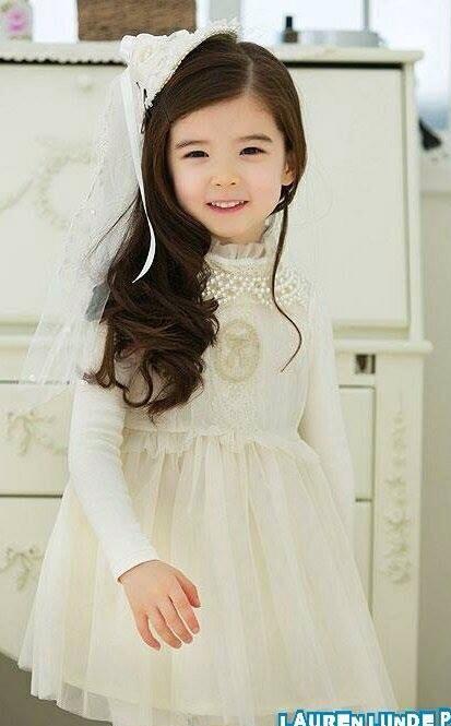 LaurenLunde's tweet photo. Nice white dress http://t.co/otIY7KdPb7