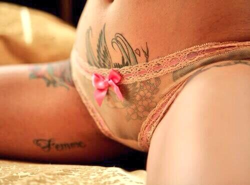 milkcoffee000's tweet photo. @TSdteam99 @XclusiveLouise @Tattooed_Babes @tattooedstunner @LondonBum @LThiriau @ink_adict rt http://t.co/45CsALGdfE