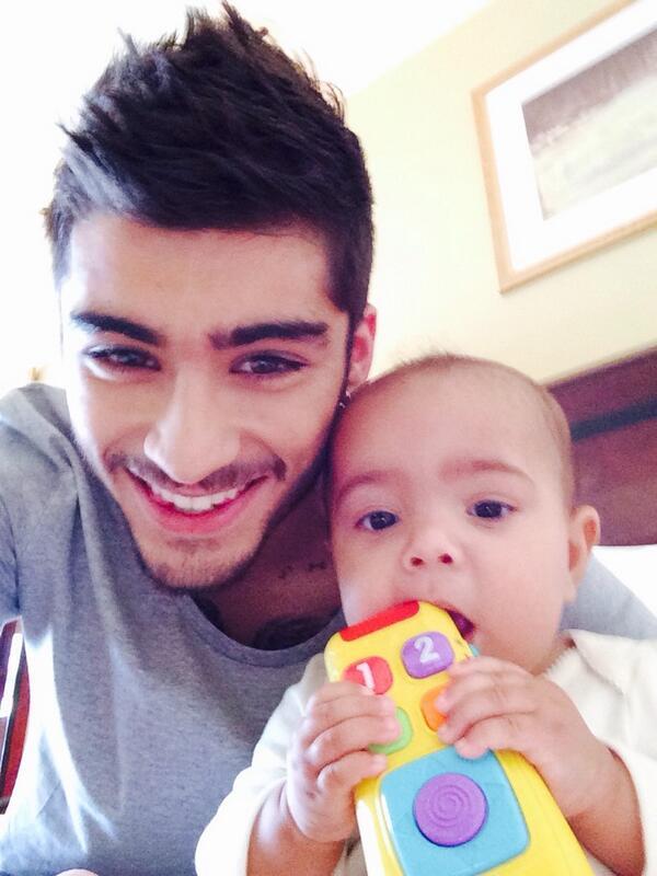 DirectionerBrOf's tweet photo. #‎1DFacts Zayn: "Toda garota merece ser feliz.. Elas não merecem ser feridas.." http://t.co/h0YKVQ2YN2