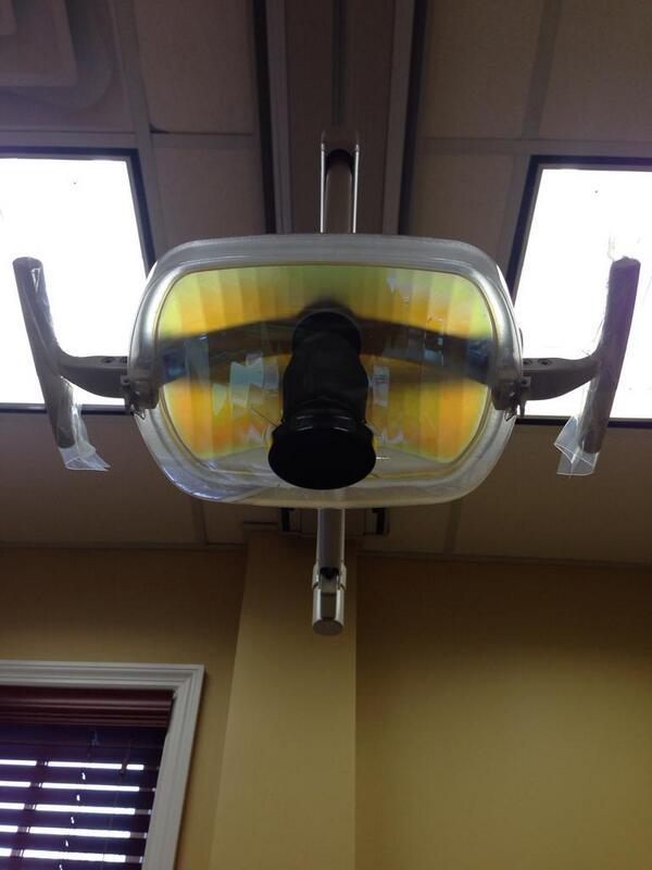 senna1's tweet photo. Whenever you see this light you know life is going to suck for just a little bit. http://t.co/w88R99YnGZ