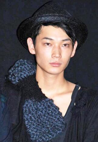 ayanogolove1's tweet photo. どこまで落ちるかより どう落ちていくか もうすくだ https://t.co/fo2IoW57Uj