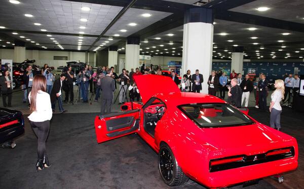 EquusAutomotive's tweet photo. EQUUS BASS770 press conference @ #NAIAS 2014. http://t.co/FFuNJLvImF