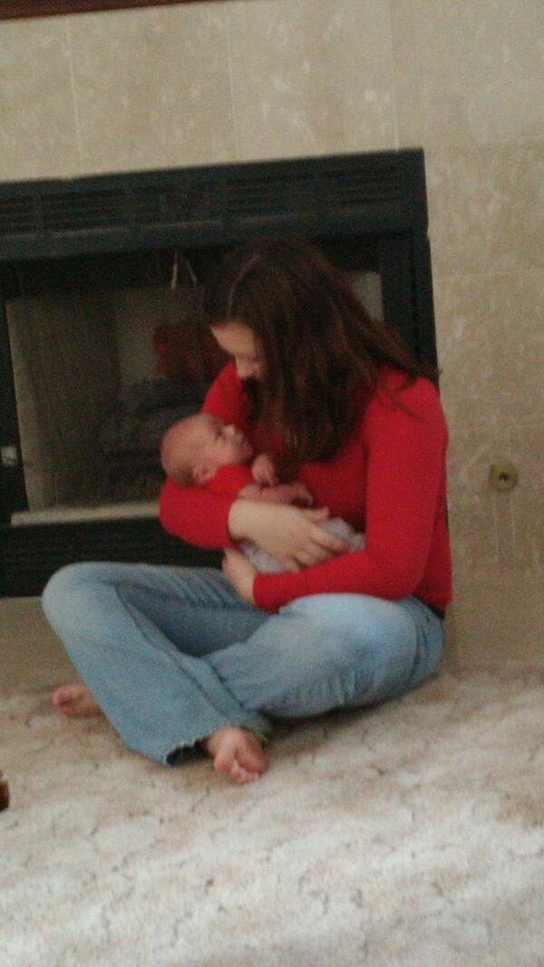NicoletteCope's tweet photo. My love 💚 http://t.co/PFUEMSDqdx