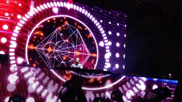 MichaelCovelli's tweet photo. @dancingastro @SteveAngello's #SITP2 in NYC. http://t.co/iz77KBIKWU