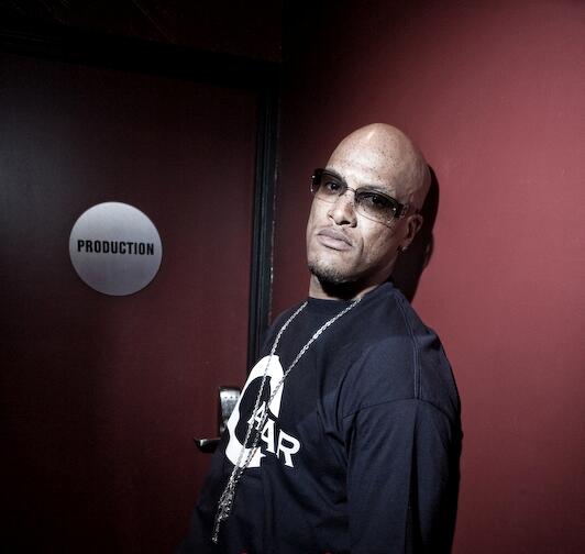 AEOMPR's tweet image. Congrats to @Mrcaviar ABC has Re-Licensed his music for the Hit Show @GMA &amp;amp; @KellyandMichael for 2014! Proud of you!