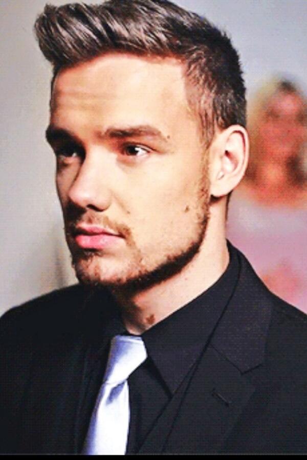 1DBiggestFans's tweet image. Hi