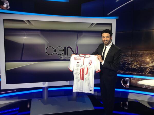 beinsports_FR's tweet photo. RT ce message et tentez de gagner le maillot du @losclive ! Follow @beinsports_FR pour jouer #LECLUB http://t.co/DY1Ey4HKVk