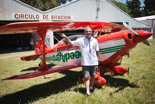visitargentina's tweet photo. Jorge Malatini y sus acrobacias aéreas le pusieron vértigo al #DakarArgentina en #Rosario http://t.co/CR2dgGOqsP http://t.co/96oUSFsH8i