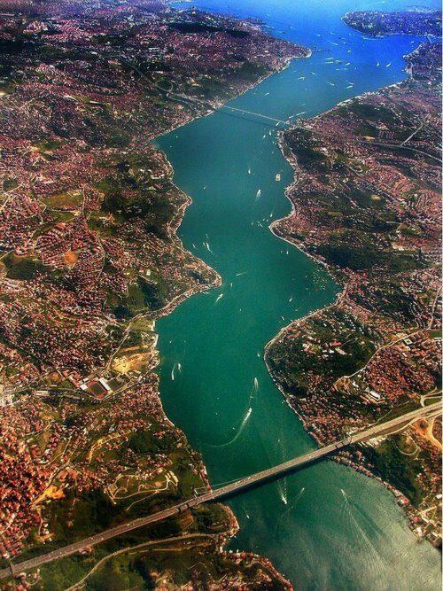 İki kıtanın karşılaşıp birbirine karışmadığı yer... İstanbul