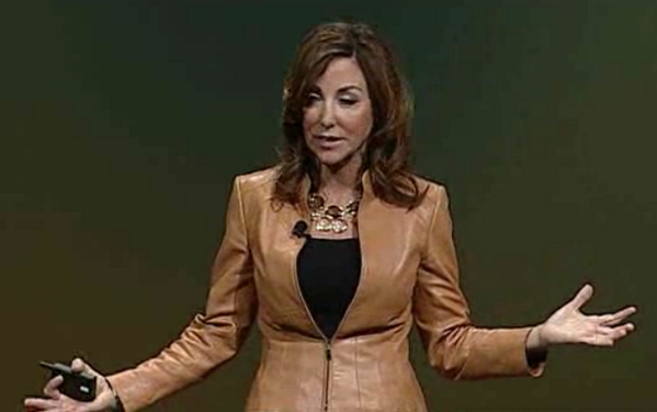 euroLAN's tweet image. At #JuniperGPC @LDTierney offers #Juniper partners marketing support