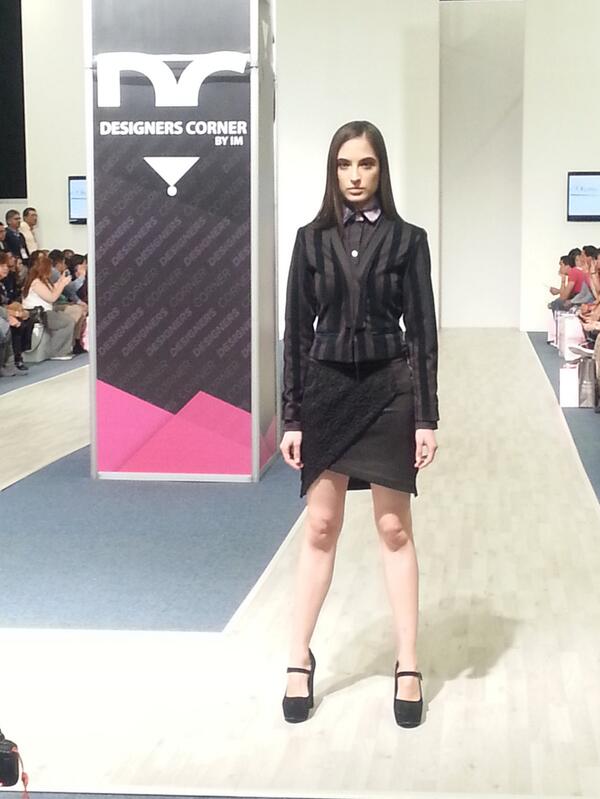 revistaks's tweet image. @Dian_Altamirano propuesta mujer con mix de texturas #DesignerCorner @Intermoda @TrendingIM