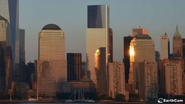 <a href="/FourWTC/">4 World Trade Center</a> <a href="/EarthCam/">EarthCam</a>