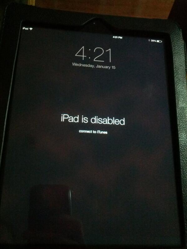 Ms_McNulty's tweet image. So, I took my iPad out of my bag, and this is what it said..... How do I fix this???? #ipadhelp