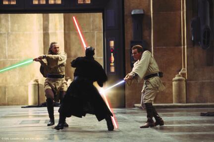 cuatro's tweet photo. Comienza #Starwarsencuatro con 'La amenaza fantasma' y también puedes verla online> http://t.co/ORL79O4Nm5 http://t.co/jVTrukEiCk