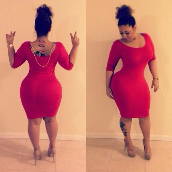 FullCourtPUMPS's tweet photo. 🙈🙈 “@Reacey23: @FullCourtPUMPS RT @CountyBrwnie: 🔫For wat boo? “@CbazzThaGreat: Can we locate her twitter? http://t.co/Tv8HFNNXJd””
