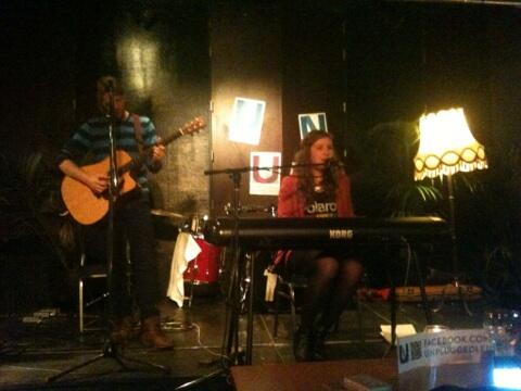 You belong to me schitterend vertolkt door#judyblank tijdens een optreden in Scheltema. Priceless!
