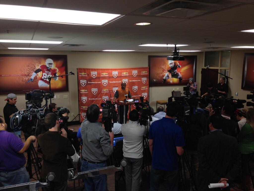 BeDoDV9CYAAwjTX.jpg:large