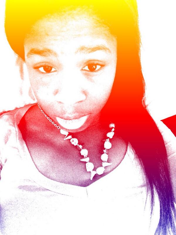KeepinUpWitDae_'s tweet image. Selfie ❤️😍😍😘😘 #Boreddd