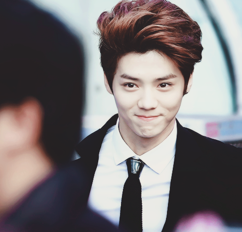 kkikpmx's tweet photo. ลู่หานน่ารัก >< http://t.co/aWgWCdTzCb