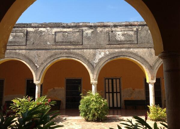 HaciendasEnYuca's tweet photo. Hacienda #Yaxcopoil, que en lengua maya significa "Lugar de los álamos verdes" http://t.co/GrNTljhacY http://t.co/eXWvuoTV0b