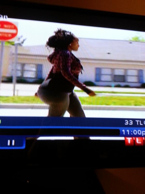 _laynekl's tweet image. This lady is on My Strange Addictions right now..
#addictedtobuttinjections #datBUTT